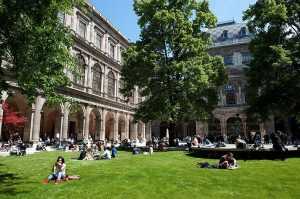 csm_Arcaded_courtyard_university_vienna__c__Universitaet_Wien_Barbara_Mair_e627b1caa4